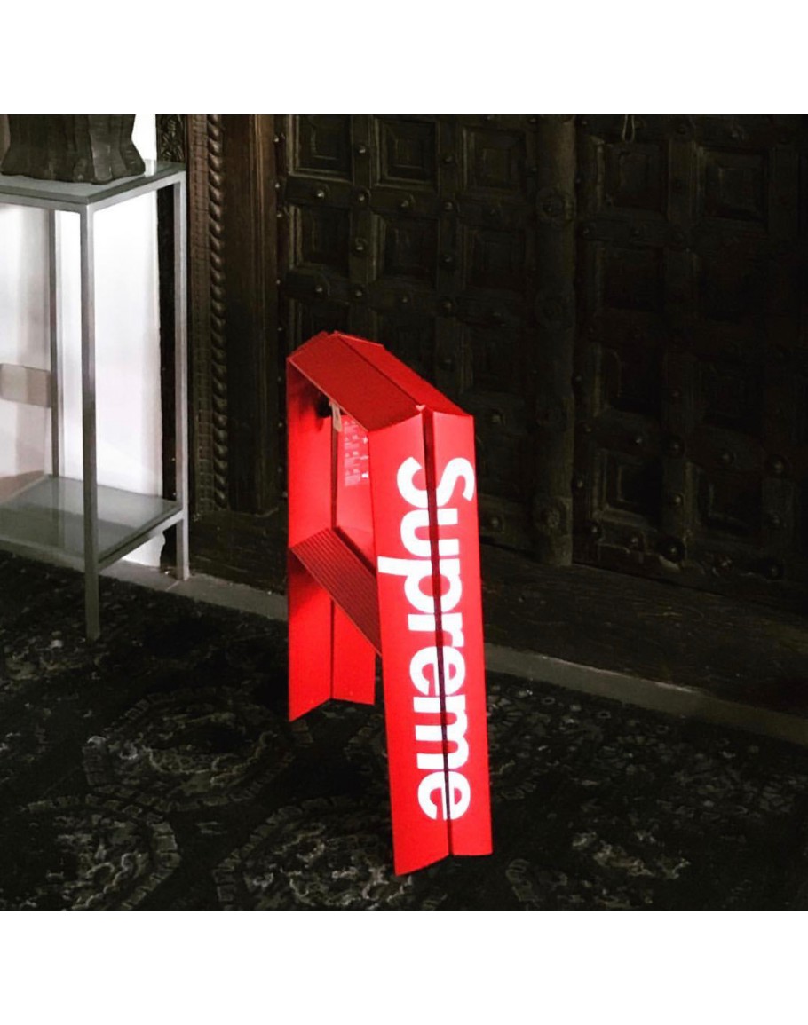 Supreme Lucano Step Ladder